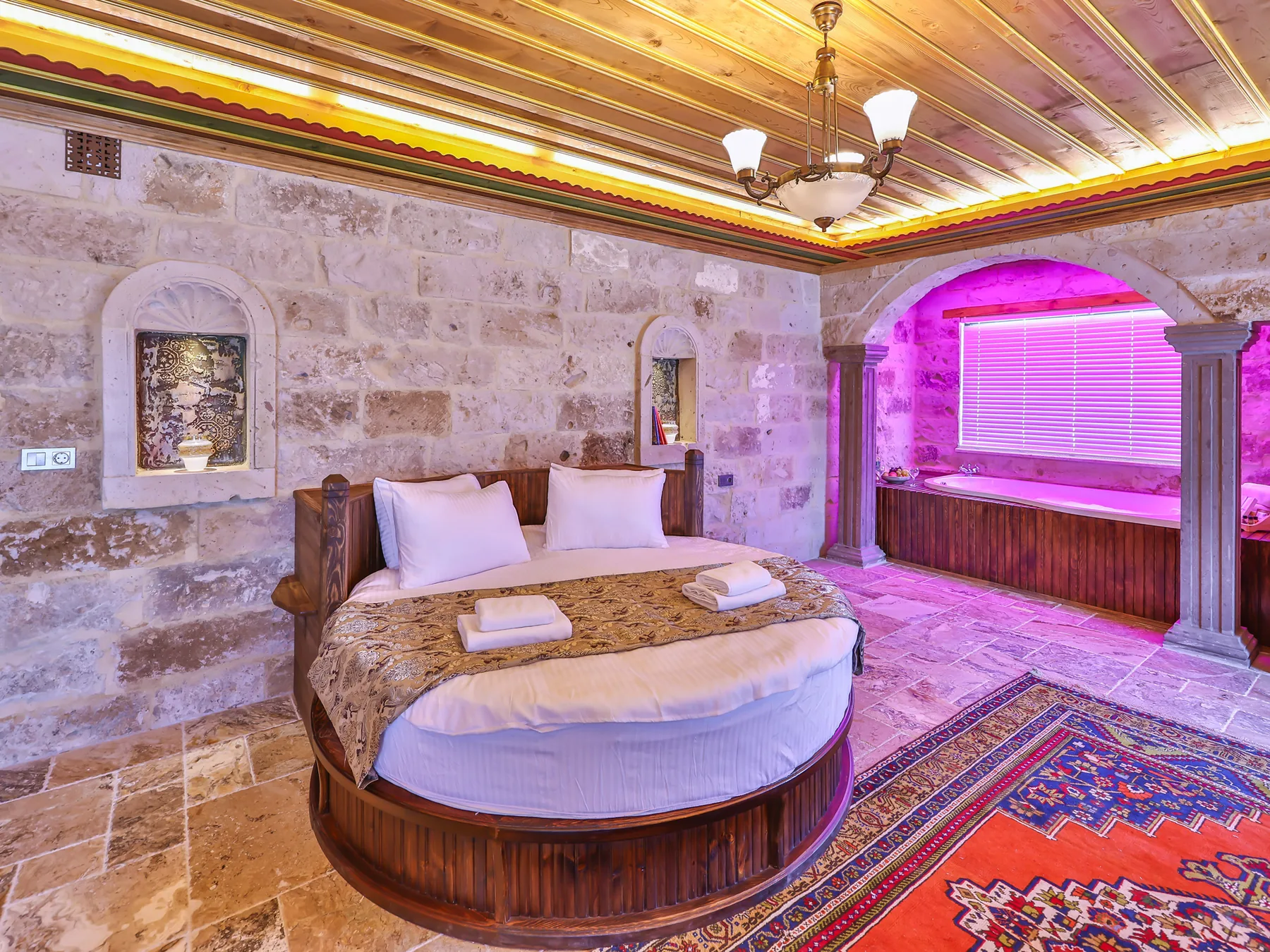 Superior Queen Suite