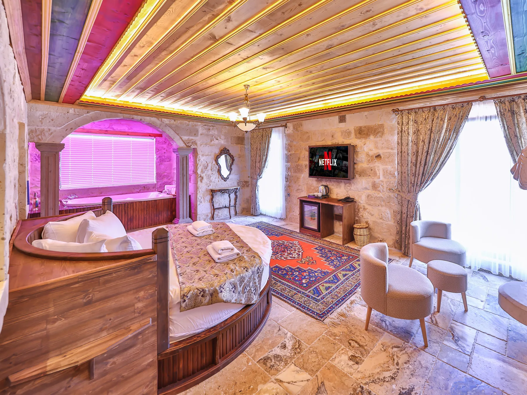 Superior Queen Suite