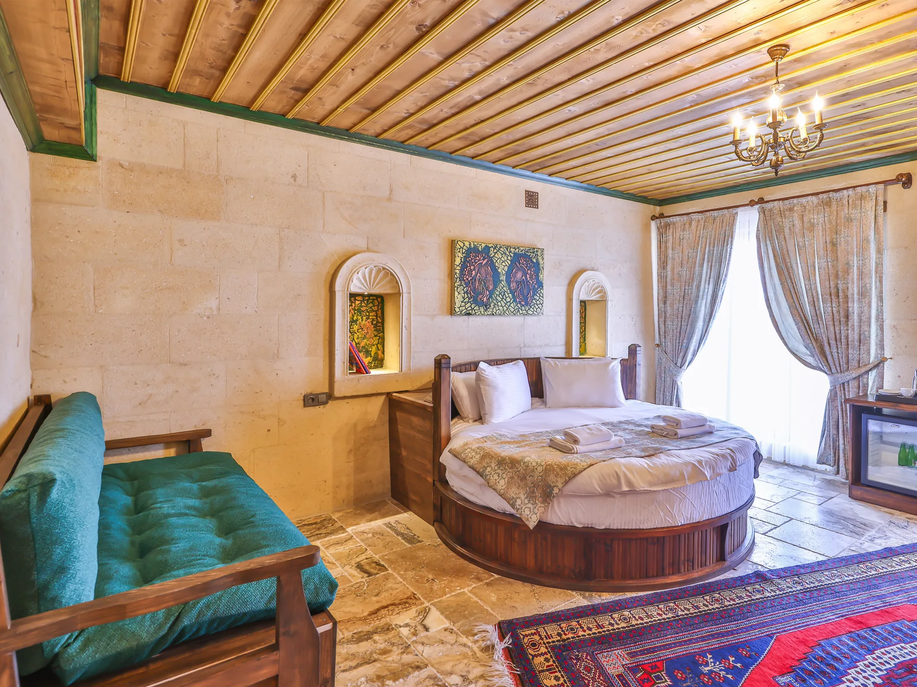 Deluxe Queen Room