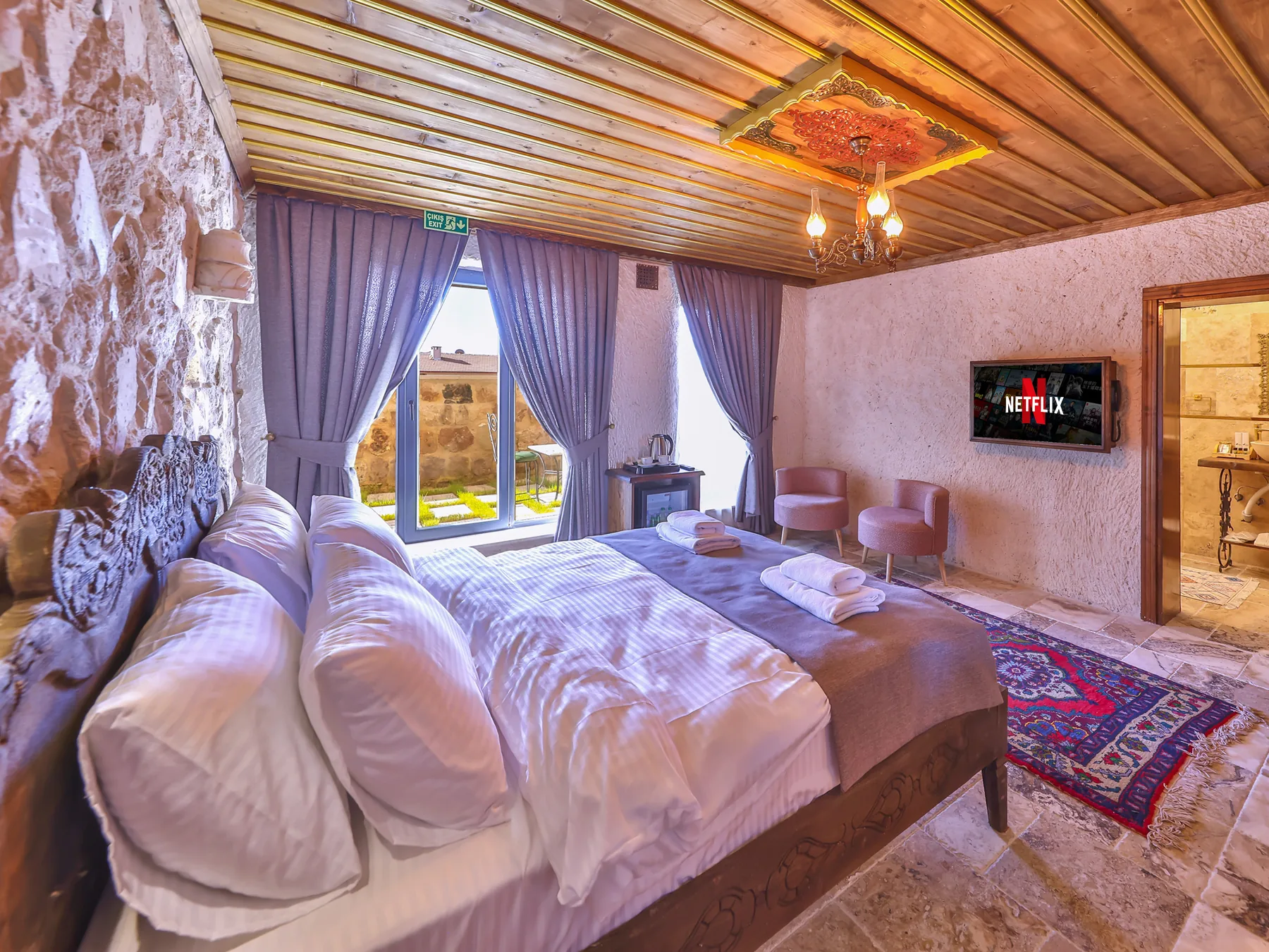 Deluxe Garden Suite